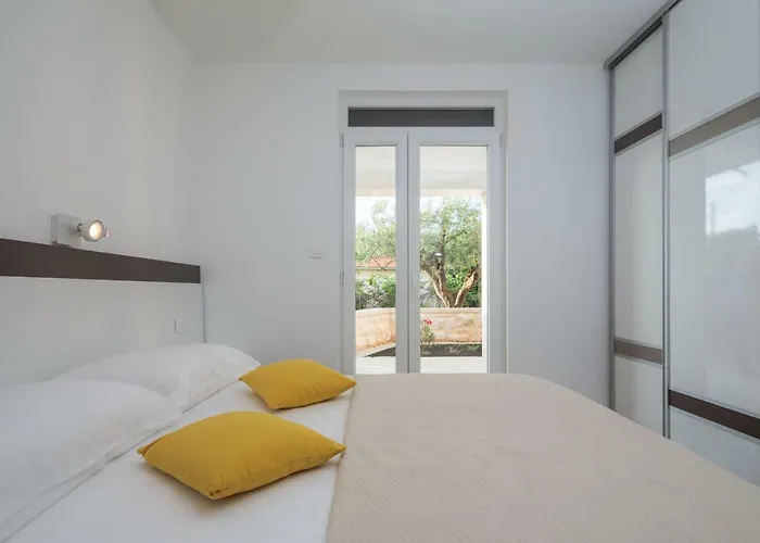 Kos D Apartment Supetar