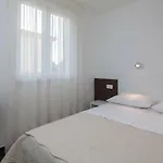 Kos D Appartement Supetar