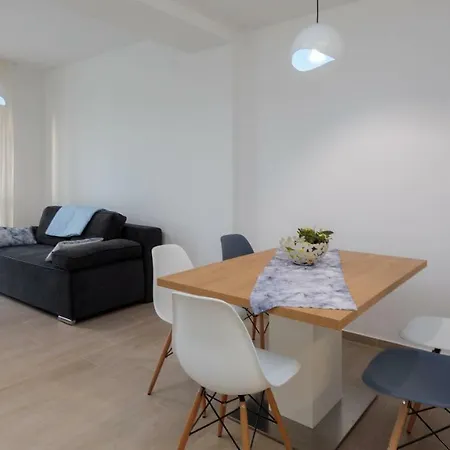 Kos D Apartment