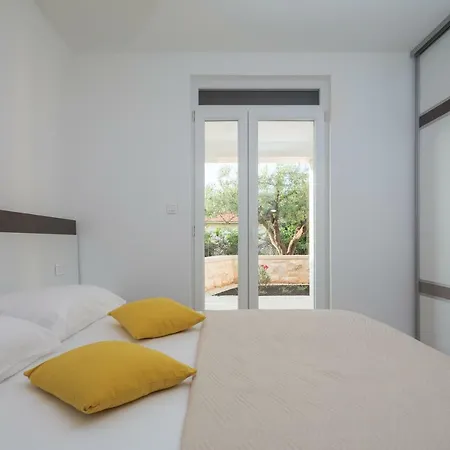 Kos D Apartamento Supetar
