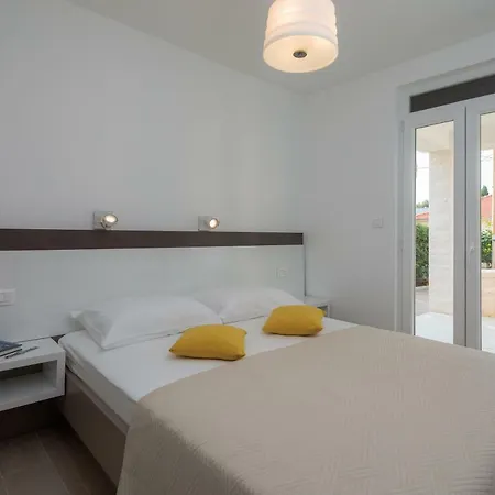 Kos D Apartamento Supetar